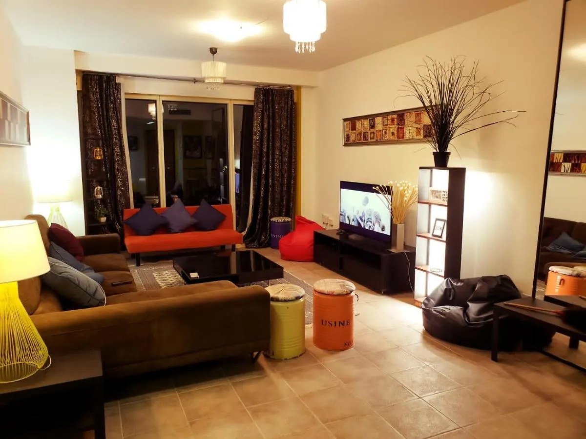 Travelers Backpackers Hostel Dubai