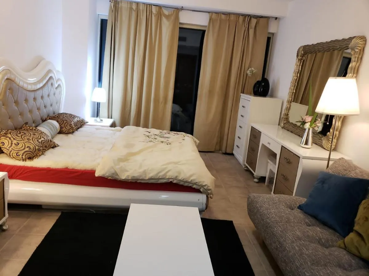 Travelers Backpackers Hostel Dubai