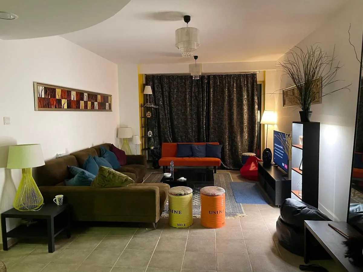 Travelers Backpackers Hostel Dubai United Arab Emirates